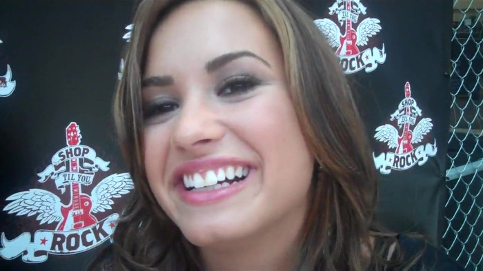 Demi Lovato_ Very Fashionable And  Pretty During An Interview 2913 - Demilush - Very Fashionable And Pretty During An Interview Part oo6