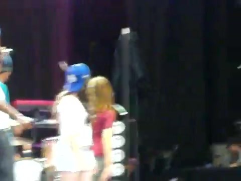 Demi Lovato\'s Entrance at Souncheck 0825