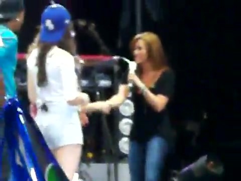 Demi Lovato\'s Entrance at Souncheck 1485