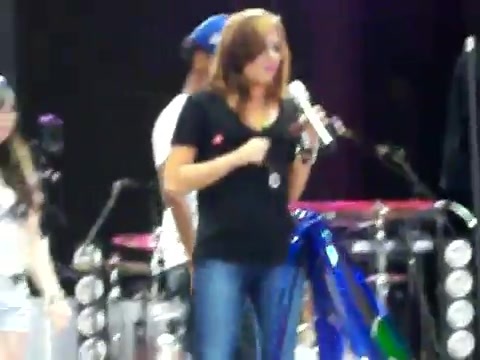 Demi Lovato\'s Entrance at Souncheck 2631