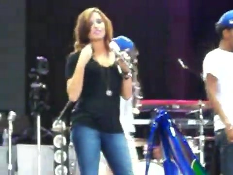 Demi Lovato\'s Entrance at Souncheck 2795