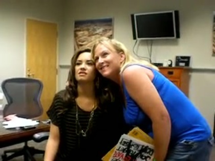 DEMI LOVATO VIP MEETING AT 8-1-10 1080 - Demilush - VIP Meeting At 08 01 2010 Part oo3