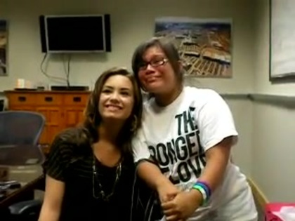 DEMI LOVATO VIP MEETING AT 8-1-10 3308