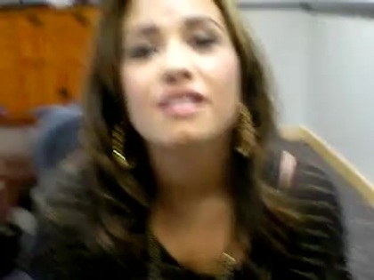 DEMI LOVATO VIP MEETING AT 8-1-10 5131 - Demilush - VIP Meeting At 08 01 2010 Part o11