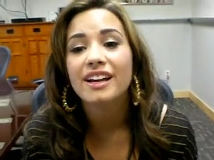 DEMI LOVATO VIP MEETING AT 8-1-10 5234