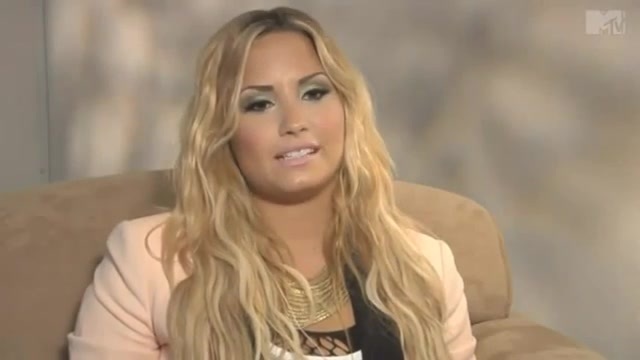 Demi MTV 10 On Top 2012 1750