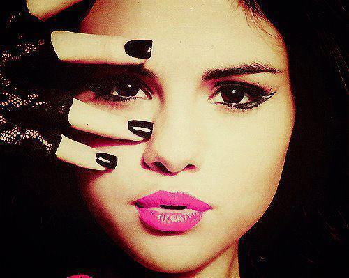 485218_178642792259220_178077175649115_251048_1702906482_n - Selena Gomez 5