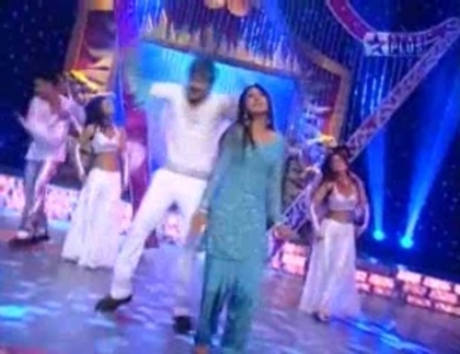 00_01_01 - B-Alekh   Sadhna - Star Parivaar Awards Performance - YouTube-B