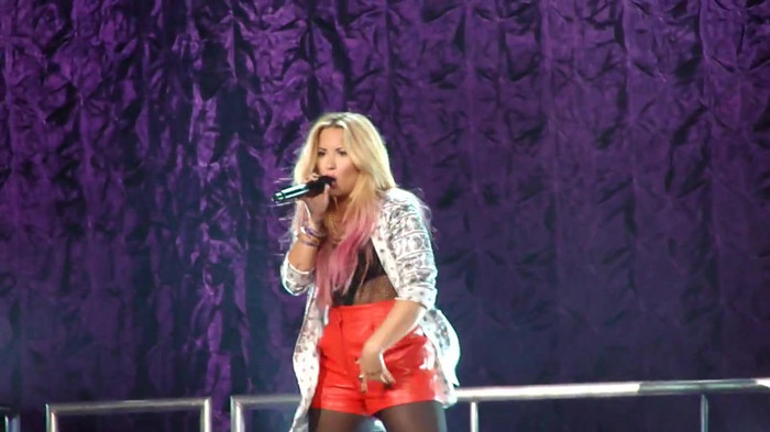 Entrance and All Night Long- Demi Lovato 06863