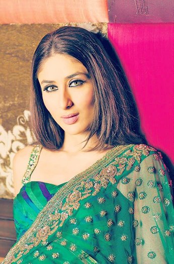 563426_258072740961341_459032475_n - 0 Kareena Kapoor