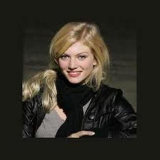 uiopiopuiopiopop - Cariba Heine