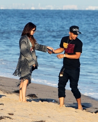 normal_097 - xX_At Ashley Tisdale s Beach Birthday Party in Malibu