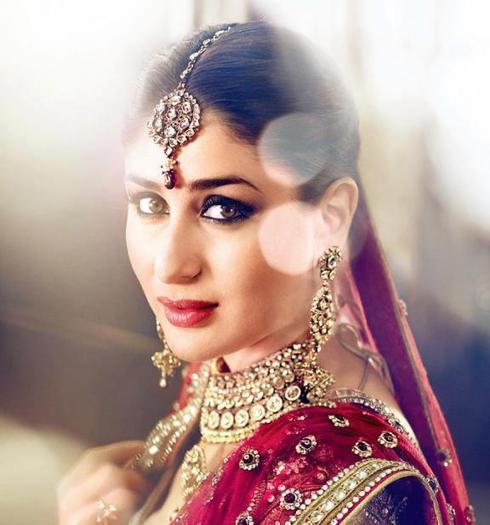 303465_354493344608832_826254161_n - 0 Kareena Kapoor