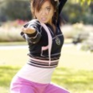 Brenda_Song_1235832380_3