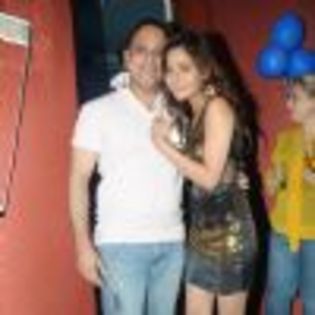 217997-prashant-sharma-with-sara-khan-at-sara-khan-birthday-bash - sara khan16