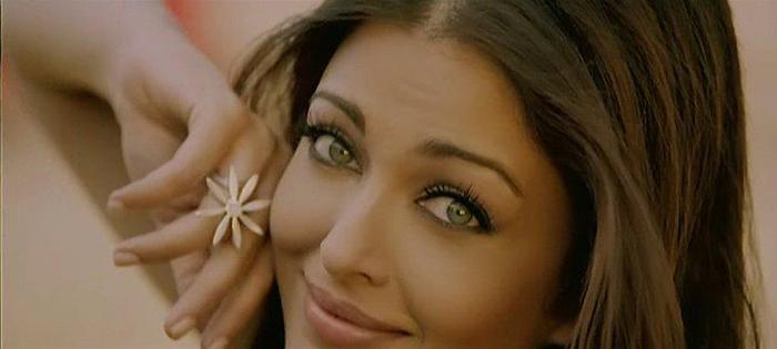 292180_10150285705182728_6669147_n - Aishwarya Rai