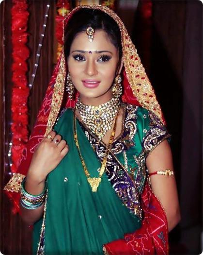 527913_10150755122989556_919836097_n - SARA KHAN NEW PIC 2