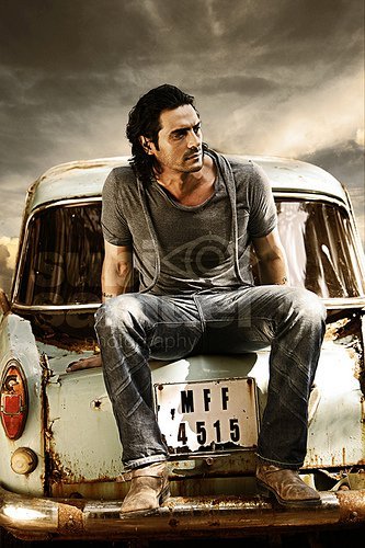 284504_226496360723529_7939475_n - 0 Arjun Rampal