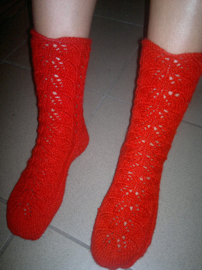 310820121152 - ciorapi tricotati