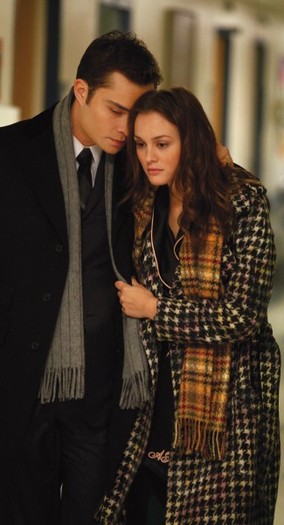 tumblr_m984d8XEOl1qcfyw0o1_400 - blair and chuck