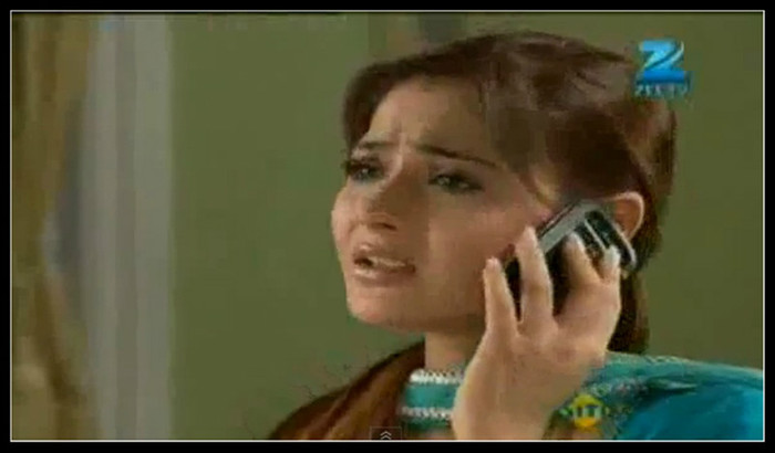 37-tile - SARA KHAN NEW PIC 2