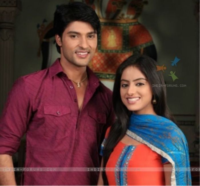 166039-anas-rashid-and-deepika-in-diya-aur-baati-hum