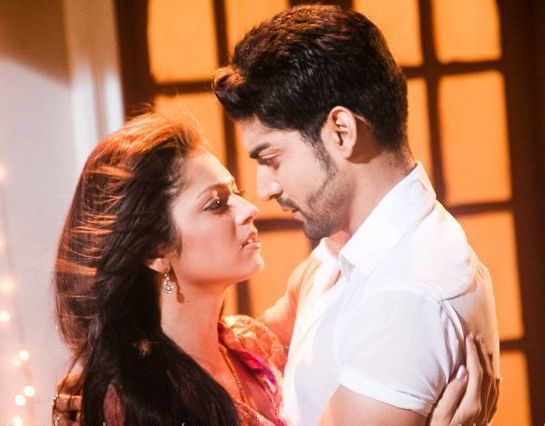 Drashti Dhami-Gurmeet Choudhary