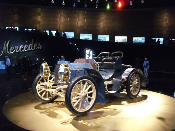 Picture 103 - Muzeul Mercedes Stuttgart