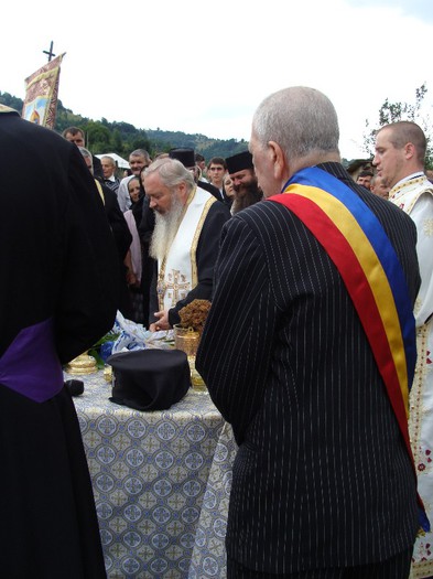 DSC08004 - 7____ ISTORIA UNEI BISERICI