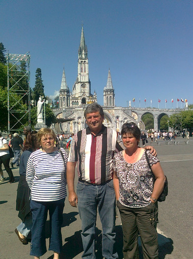 LOURDES (3); gazdele mele, fam. Castebrunet Christian, Joel si ma mama lui Joel, madame Poulette.
