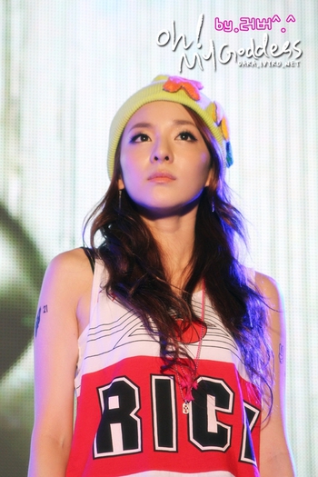 Dara-3-2ne1-32991201-500-750 - 2ne1 korea 1