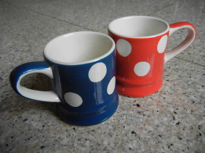 White Spot Coffee Mugs - KITCHENWARE