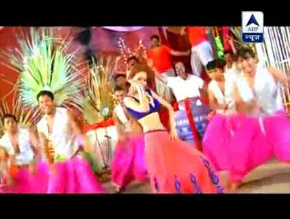 00_01_35 - B-Sara Khan Item Number-B