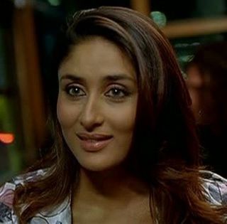 kareena caps (91) - Kareena Kapoor