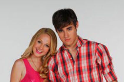 87284479_YGJECVS3 - poze cu personaje din violetta