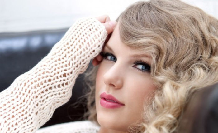 Taylor-Swift-wallpaper-10-550x335 - taylor swift