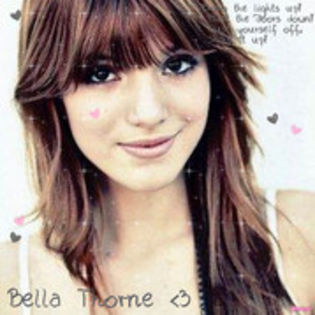 41469997 - Poze glitter cu Bella Thorne