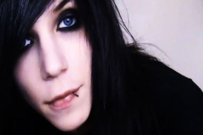 andy-six-black-veil-brides-schaugt-guad-aus-Favim.com-219823