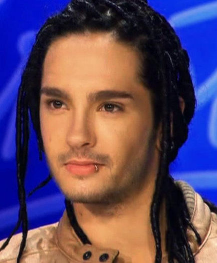 Tom-___-tom-kaulitz-33809702-599-726