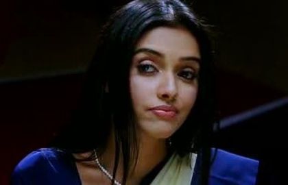 ghajini caps (24) - Asin Thottumkal