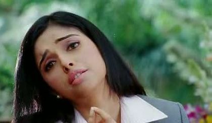 ghajini caps (76) - Asin Thottumkal