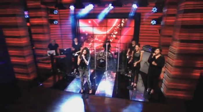 bscap0033 - xX_Performs Birthday on LIVE with Kelly and Michael