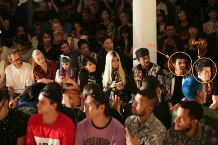 jeremy-scott-fashion-show-front-row-yulia-cl-nicki-minaj-xin-yanggeng-joe-jonas-kevin-jonas - CL in New york2013