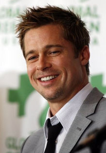 brad-pitt-zambitor-neras-ktb7yb-thumb-250-0-18