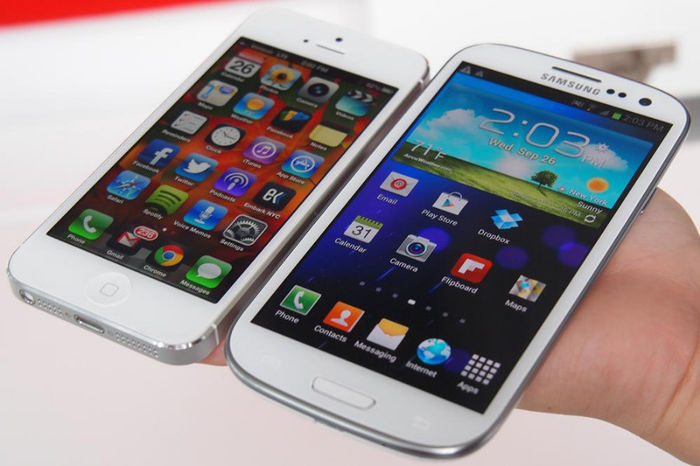iPhone-5-vs-Galaxy-S3-angle-side-by-side