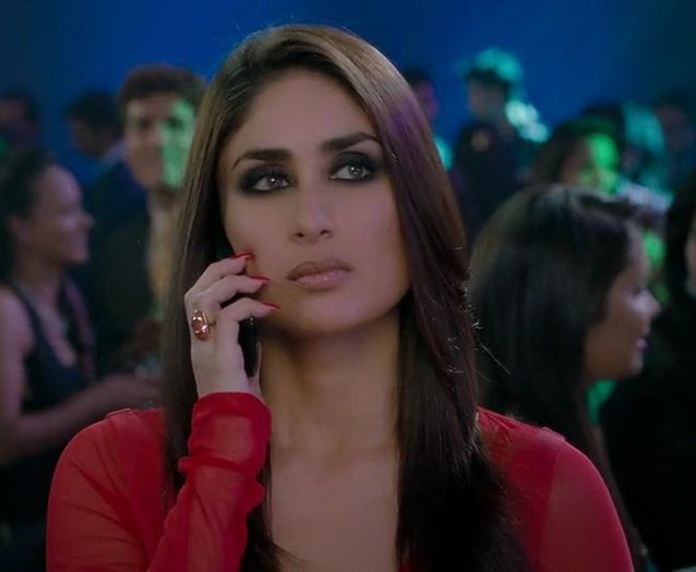 Heroine 2012 Hindi 720p BRRip x264 AAC 5.1...Hon3y.mkv_000703791 - Kareena Kapoor 2