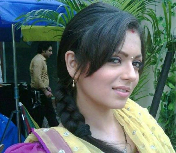 1239479_543492802390115_1899583589_n - Drashti Dhami