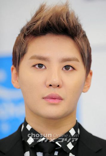 2013022001320_13 - 5  _______ Kim Junsu ______ 5