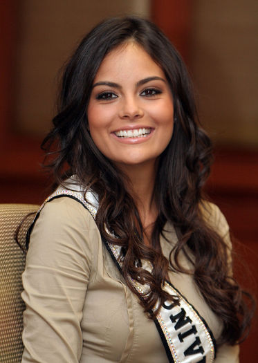 Ximena_Navarrete_-_Miss_Universe_2010