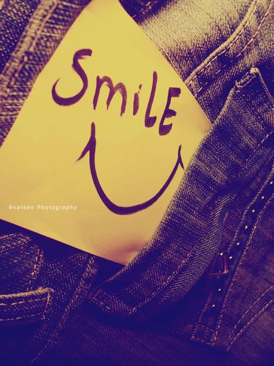 smile___by_bnateen